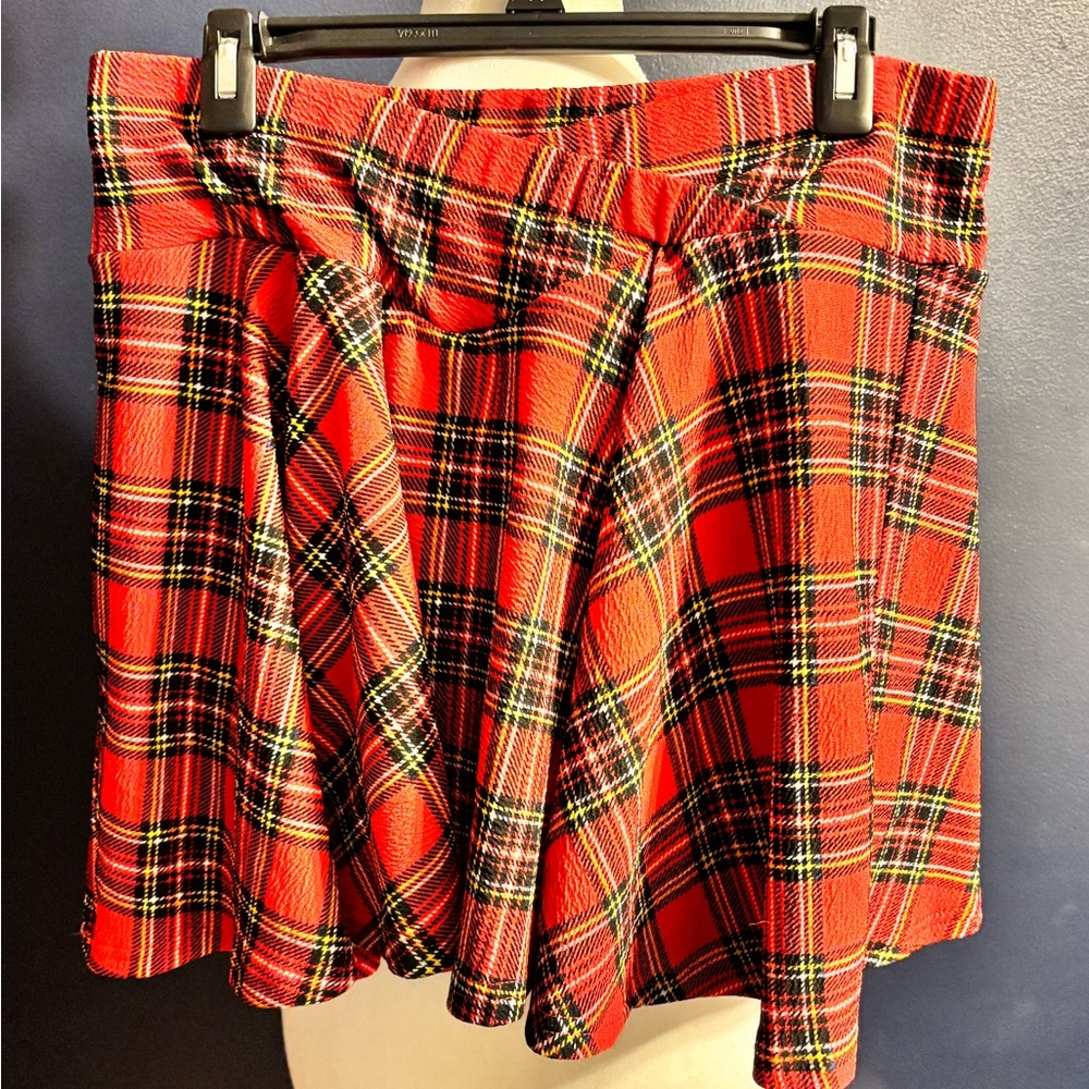 SHEIN Vibrant Tartan Skater Skirt